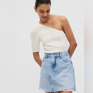 GAP nwt smocked one shoulder top small